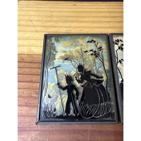 2 Vintage Silhouette Reverse Painting on Convex Glass - Picture 2 of 5